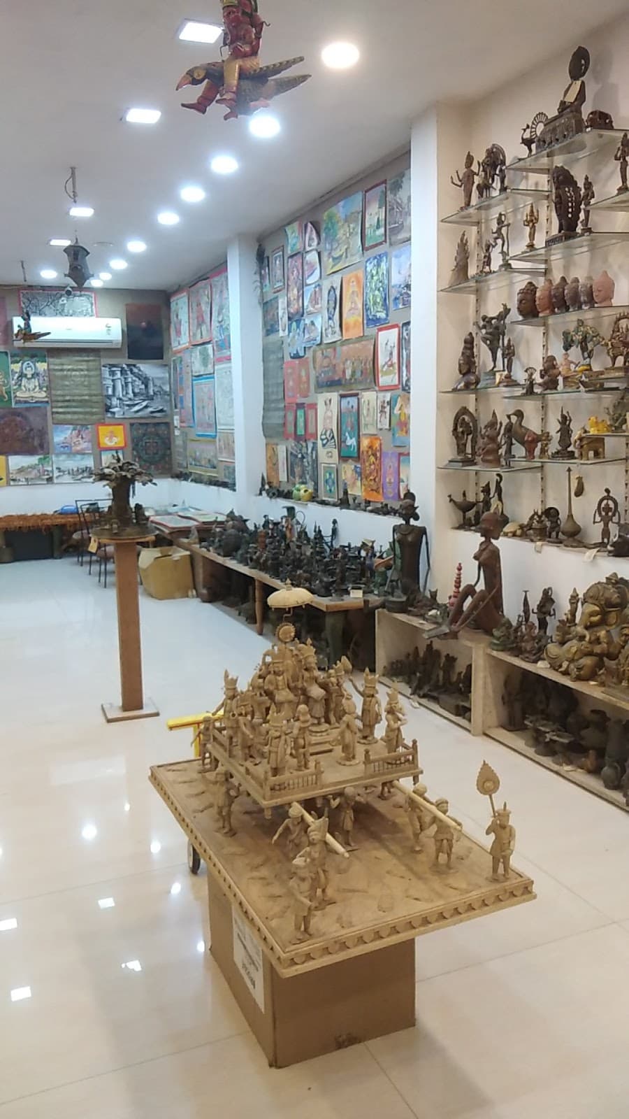 Banaras Art Gallery thumbnail 3