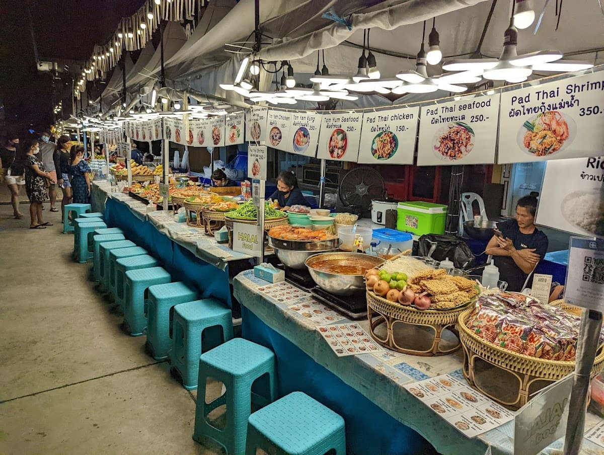 Asiatique The Riverfront thumbnail 3