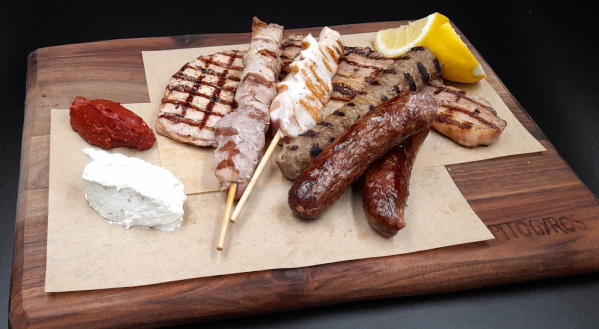Pitogyros Traditional Grill House - Gyros, souvlaki, kebab. thumbnail 2