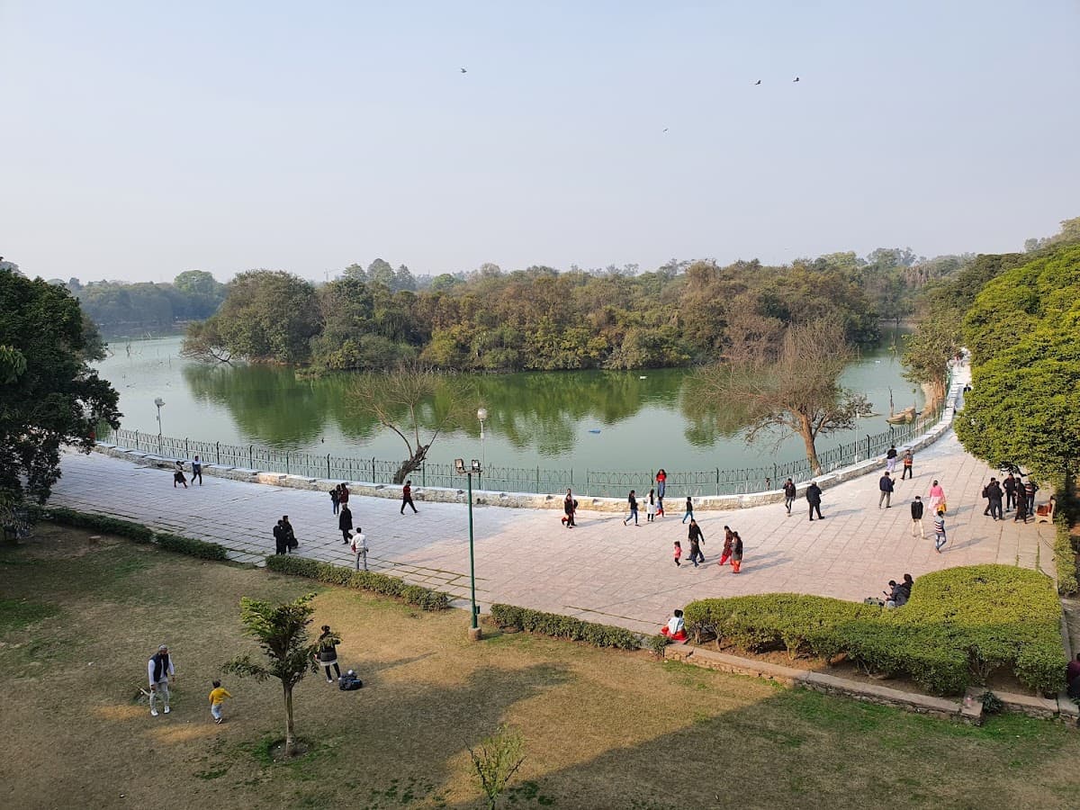 Hauz Khas District Park thumbnail 2