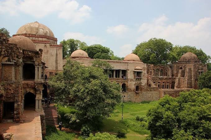 Hauz Khas District Park thumbnail 3