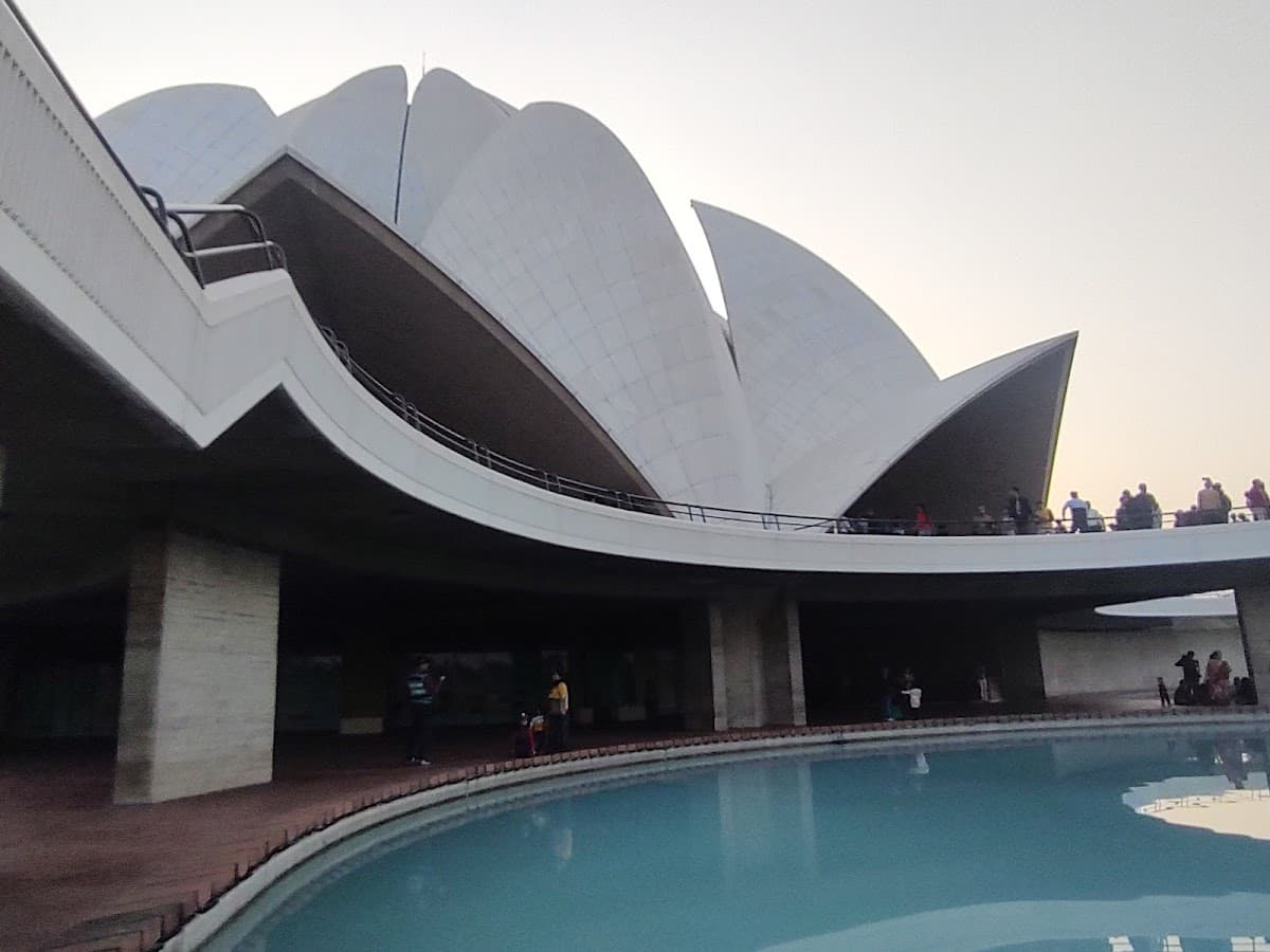 Lotus Temple thumbnail 3