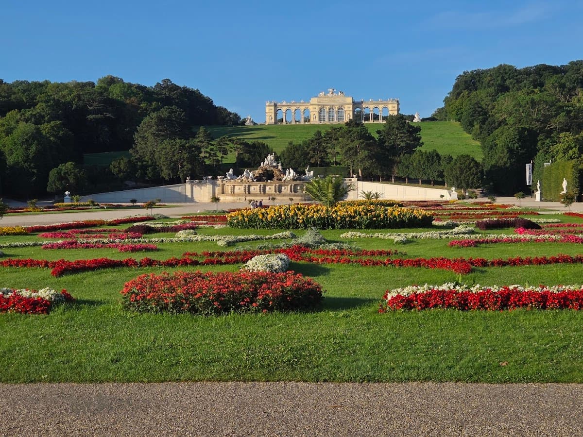 Schönbrunn Palace Park thumbnail 3