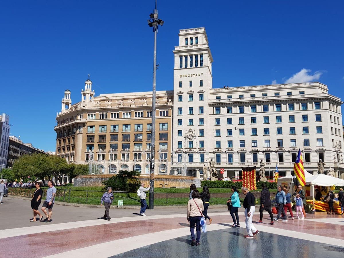 Plaça de Catalunya thumbnail 2