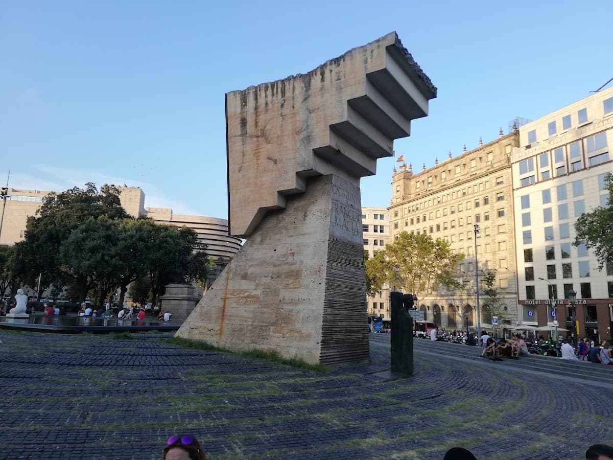 Plaça de Catalunya thumbnail 3