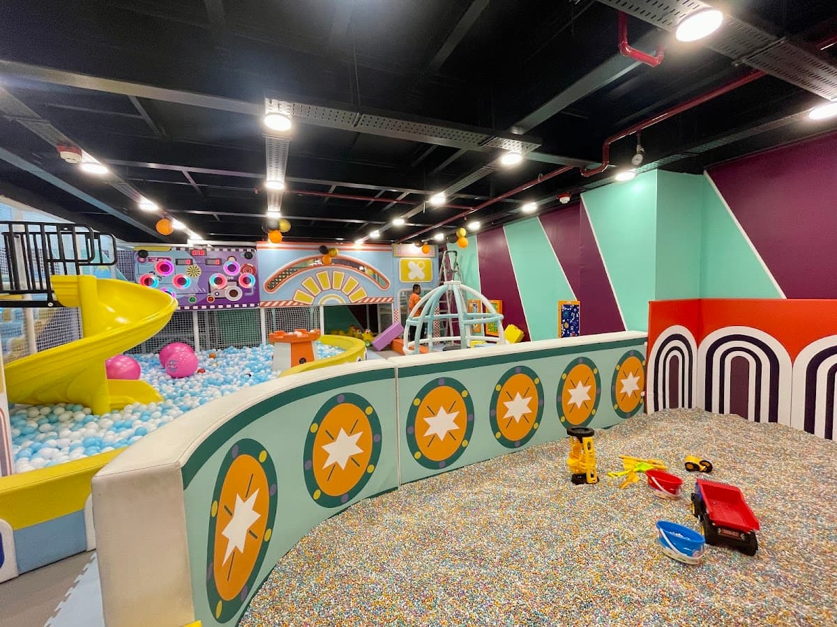SkyJumper Amusement Park - Grand Square Mall | Soft Play for Kids | Trampoline | Laser Tag | Birthday Parties | School Trips thumbnail 3