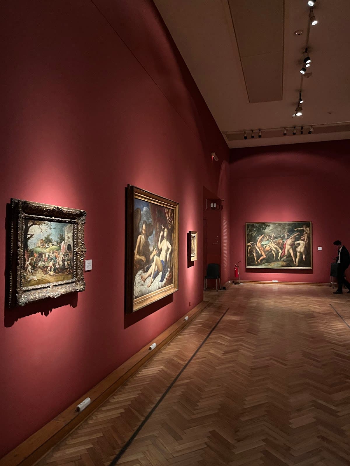 National Museum of Fine Arts thumbnail 2