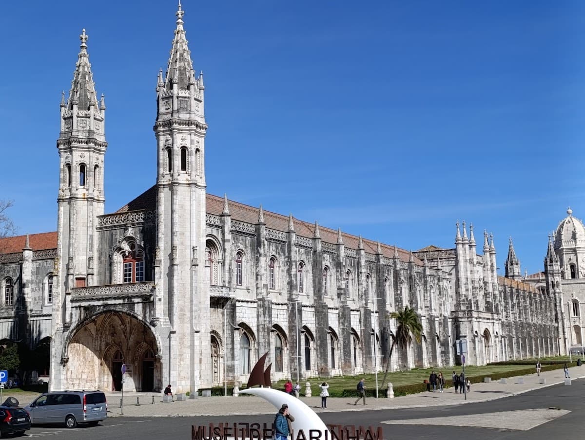 Jerónimos Monastery thumbnail 3
