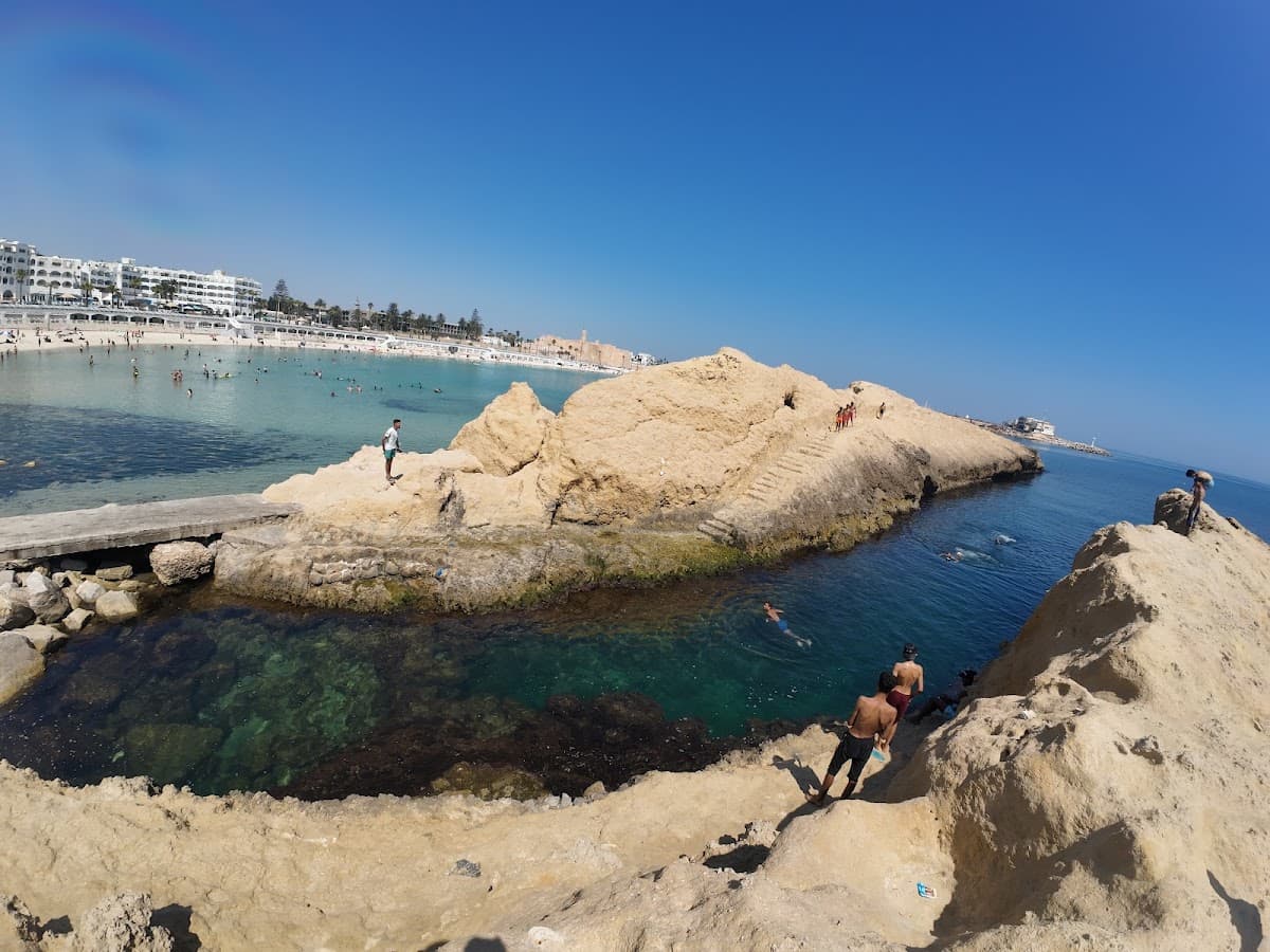 Qaraiya Cliff thumbnail 2