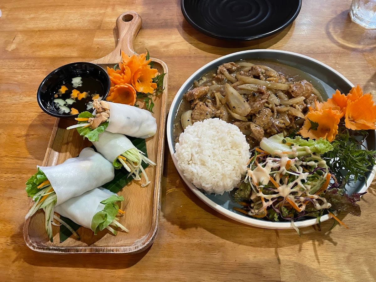 Hong Hoai's Restaurant thumbnail 3