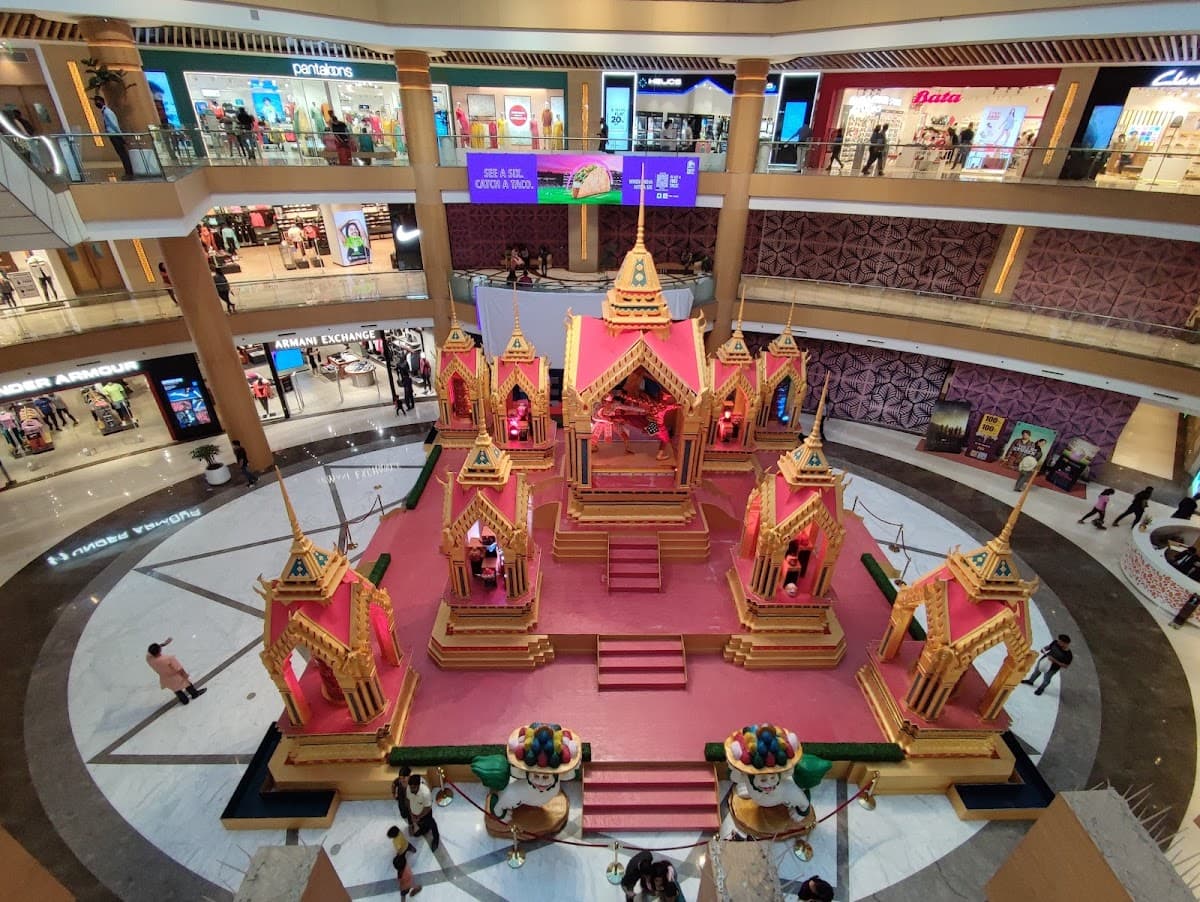 Vegas Mall thumbnail 3