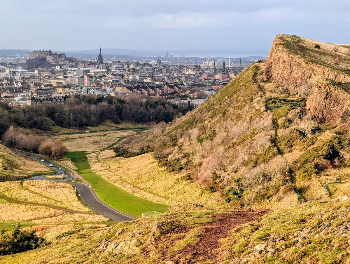 Holyrood Park thumbnail 3