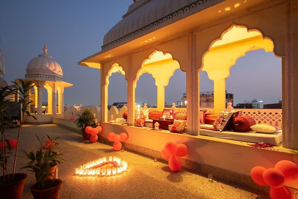 Pakwaan Candlelight Dinner Restaurant thumbnail 3