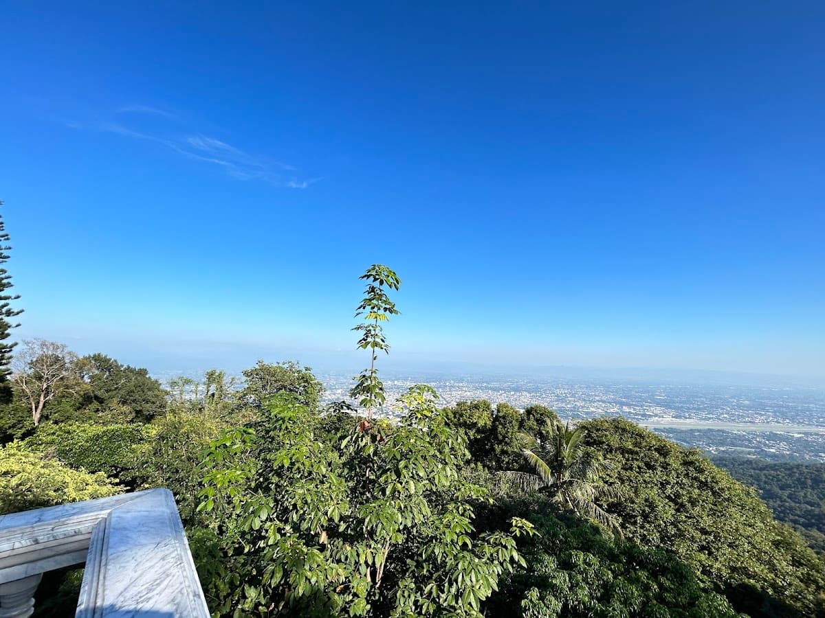 Wat Phra That Doi Suthep thumbnail 3