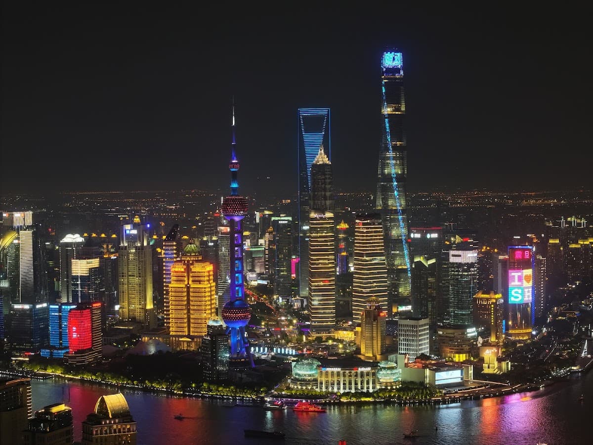 Shanghai Tower thumbnail 3
