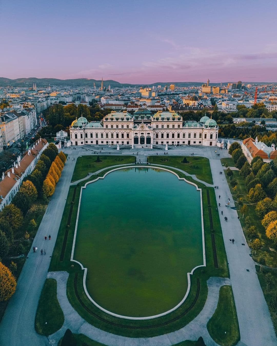 Belvedere Palace thumbnail 2
