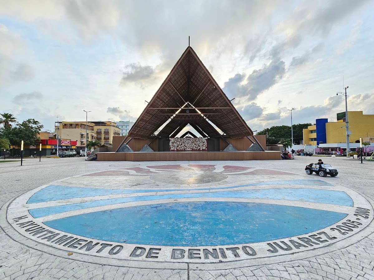 Parque de las Palapas thumbnail 2