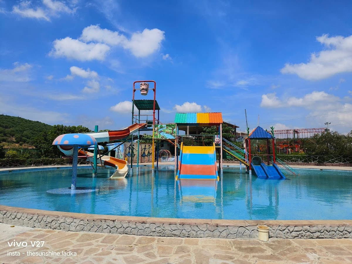 Aqua Jungle Water Park & Resort thumbnail 2