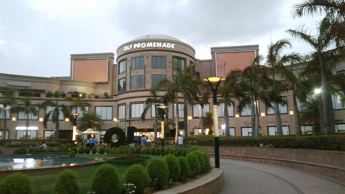DLF Promenade