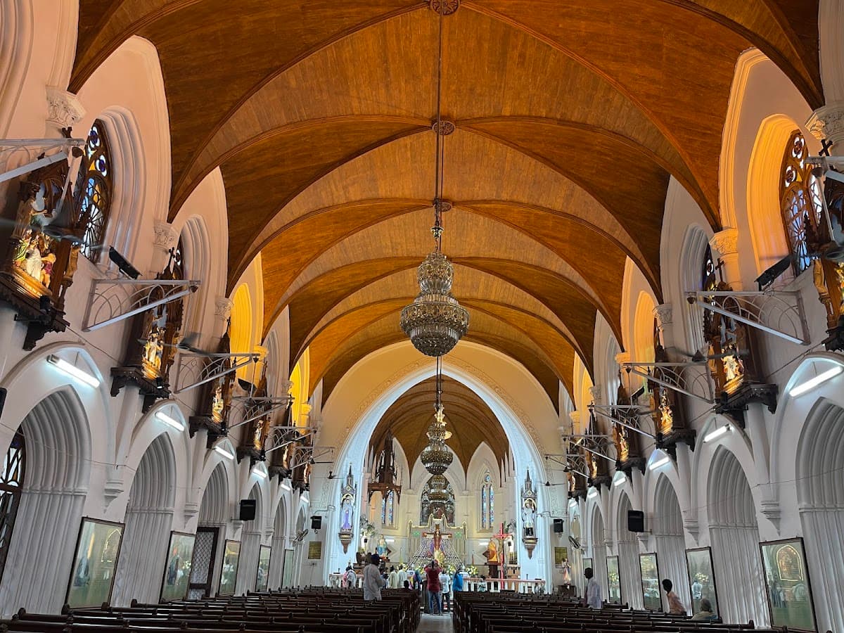 Santhome Cathedral Basilica thumbnail 3