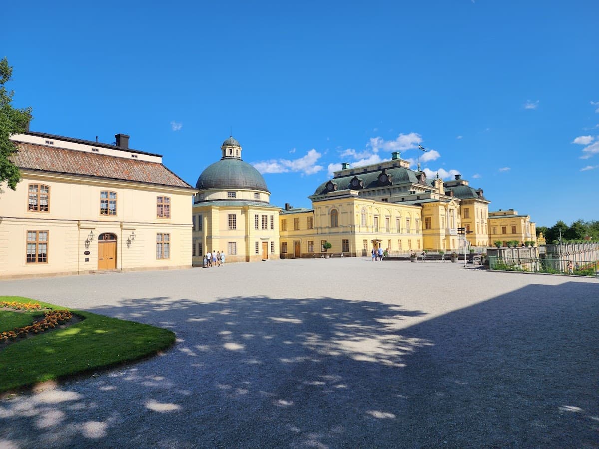 Drottningholm Palace thumbnail 3