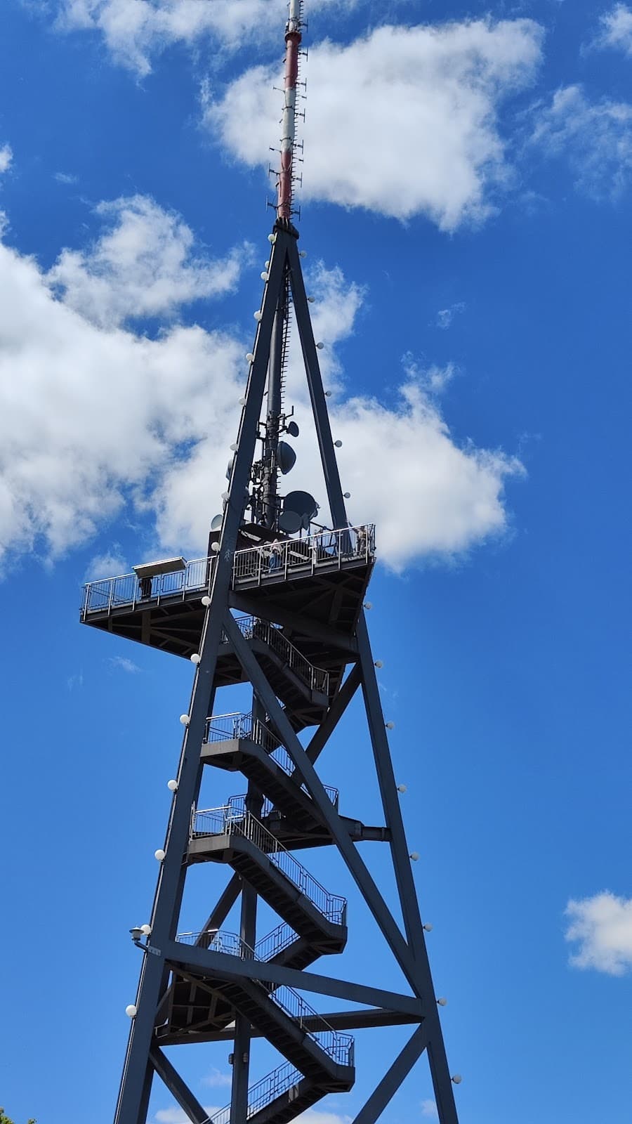 Aussichtsturm Uetliberg thumbnail 2
