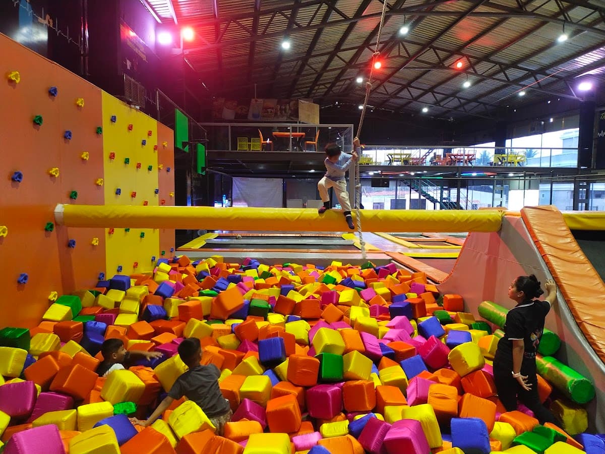 Butterfly Trampoline Park - Sinhgad road (Pune) thumbnail 2