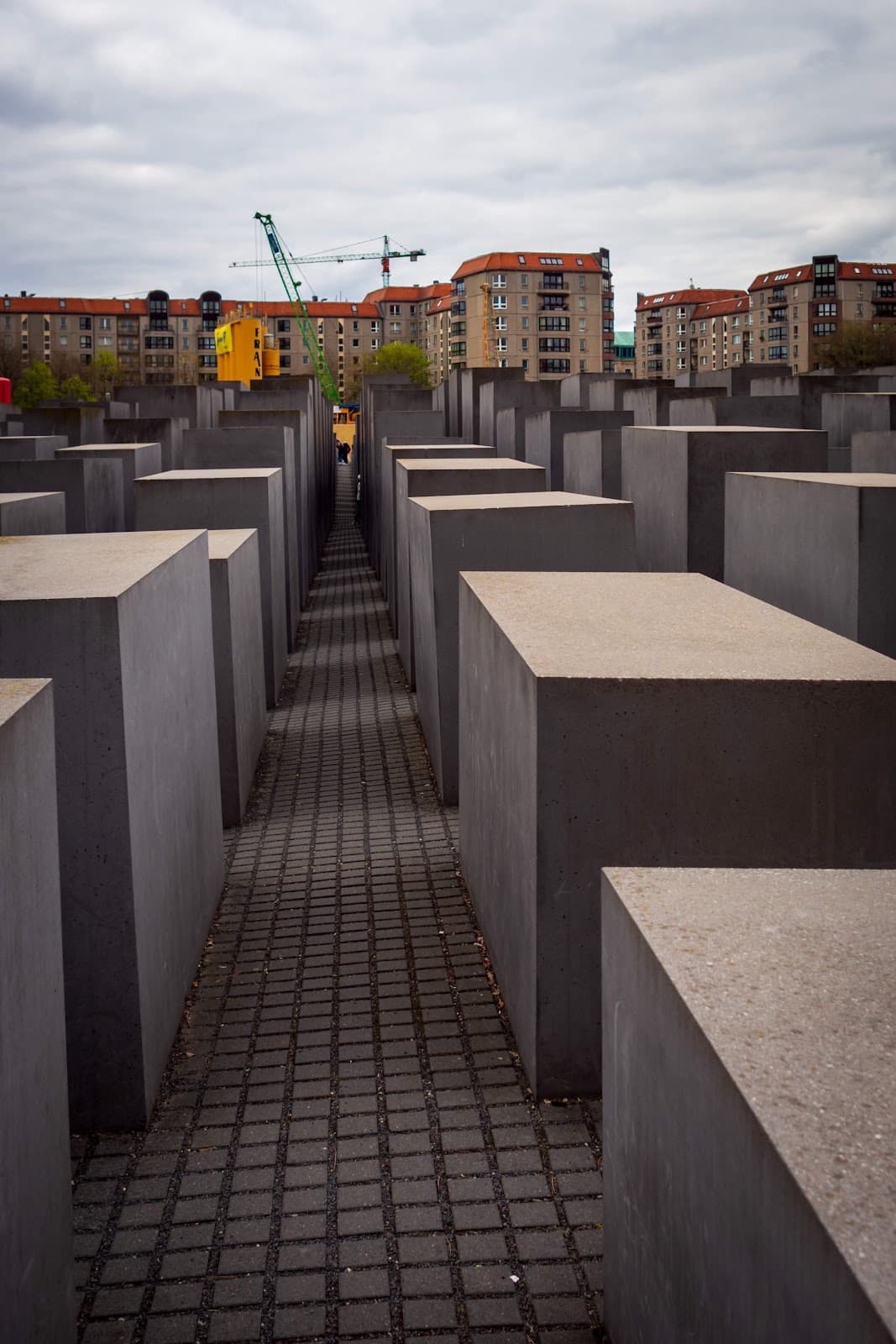 Memorial to the Murdered Jews of Europe thumbnail 2