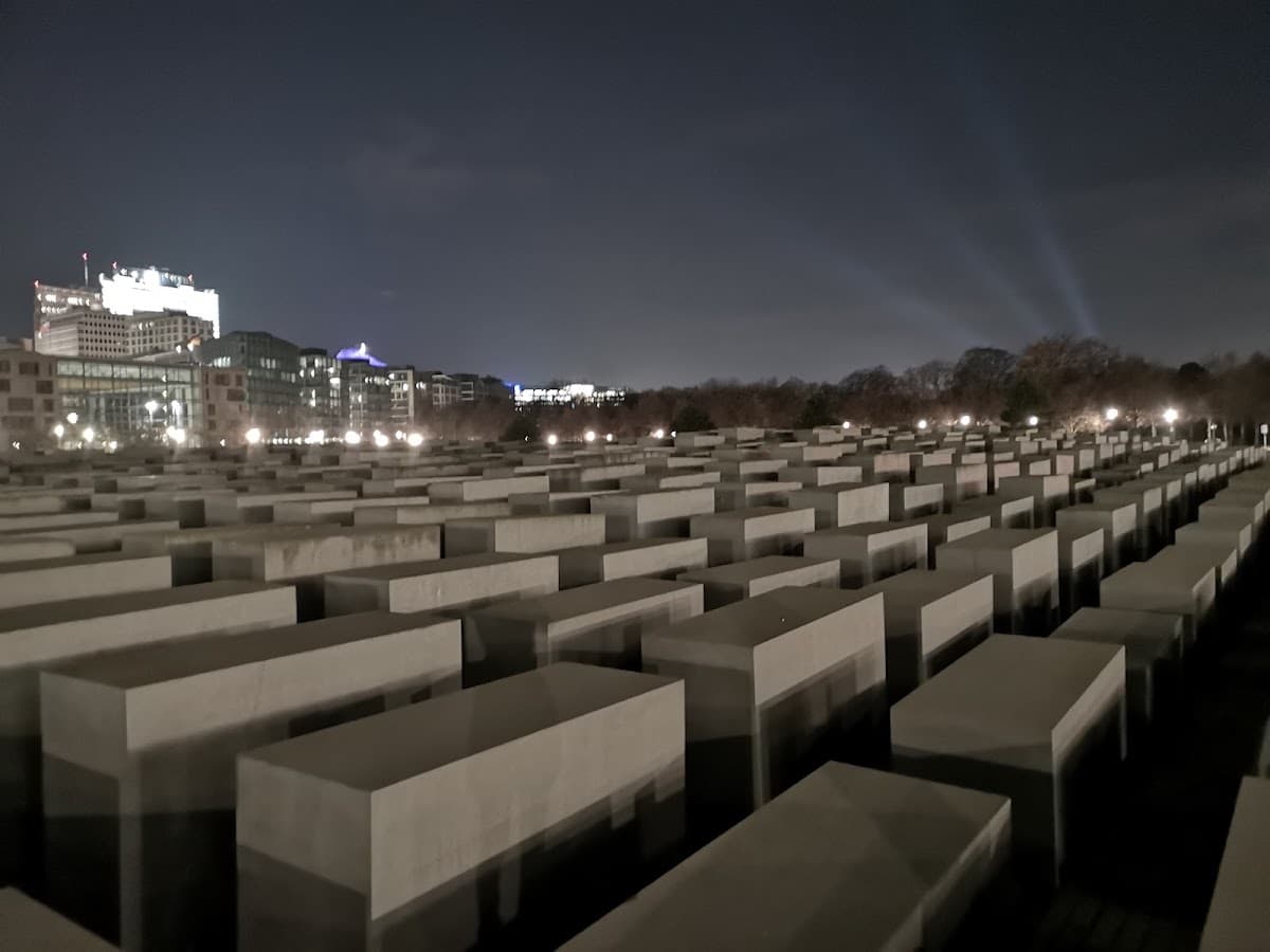 Memorial to the Murdered Jews of Europe thumbnail 3