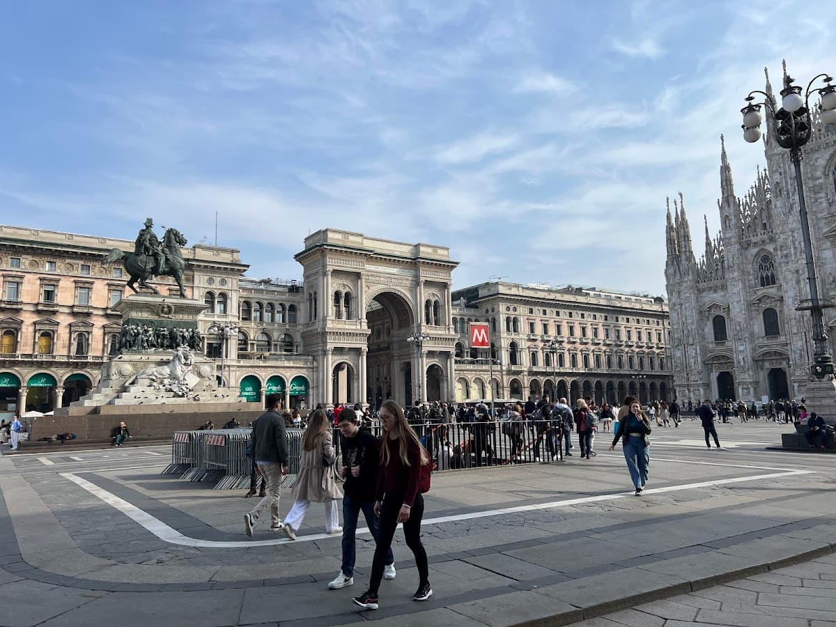 Piazza del Duomo thumbnail 2