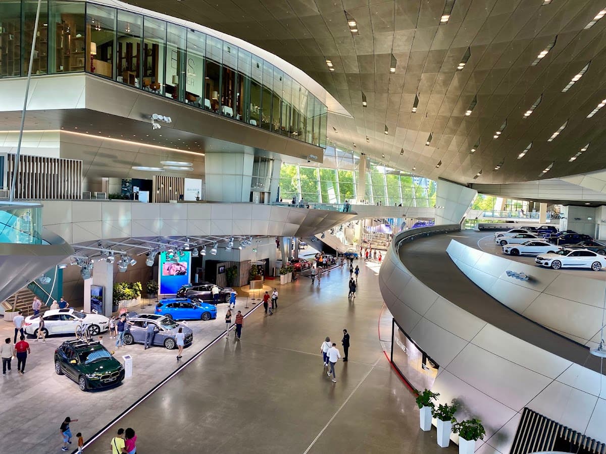 BMW Museum thumbnail 2