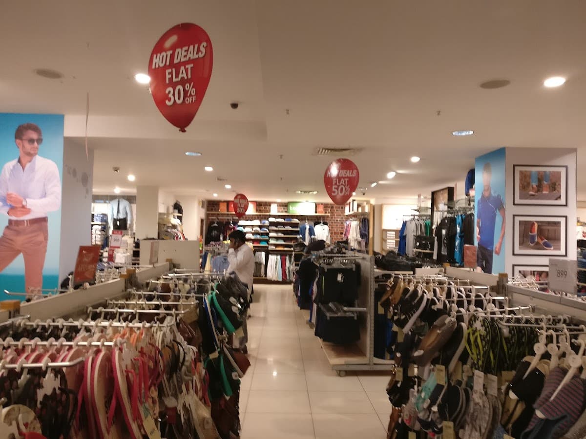 City Center Mall thumbnail 3