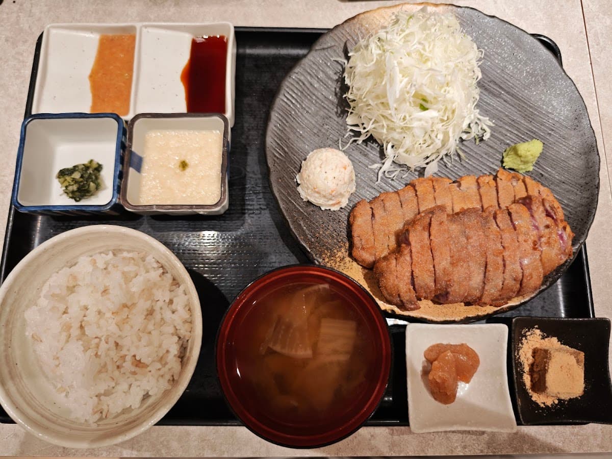 Gyukatsu Motomura thumbnail 3