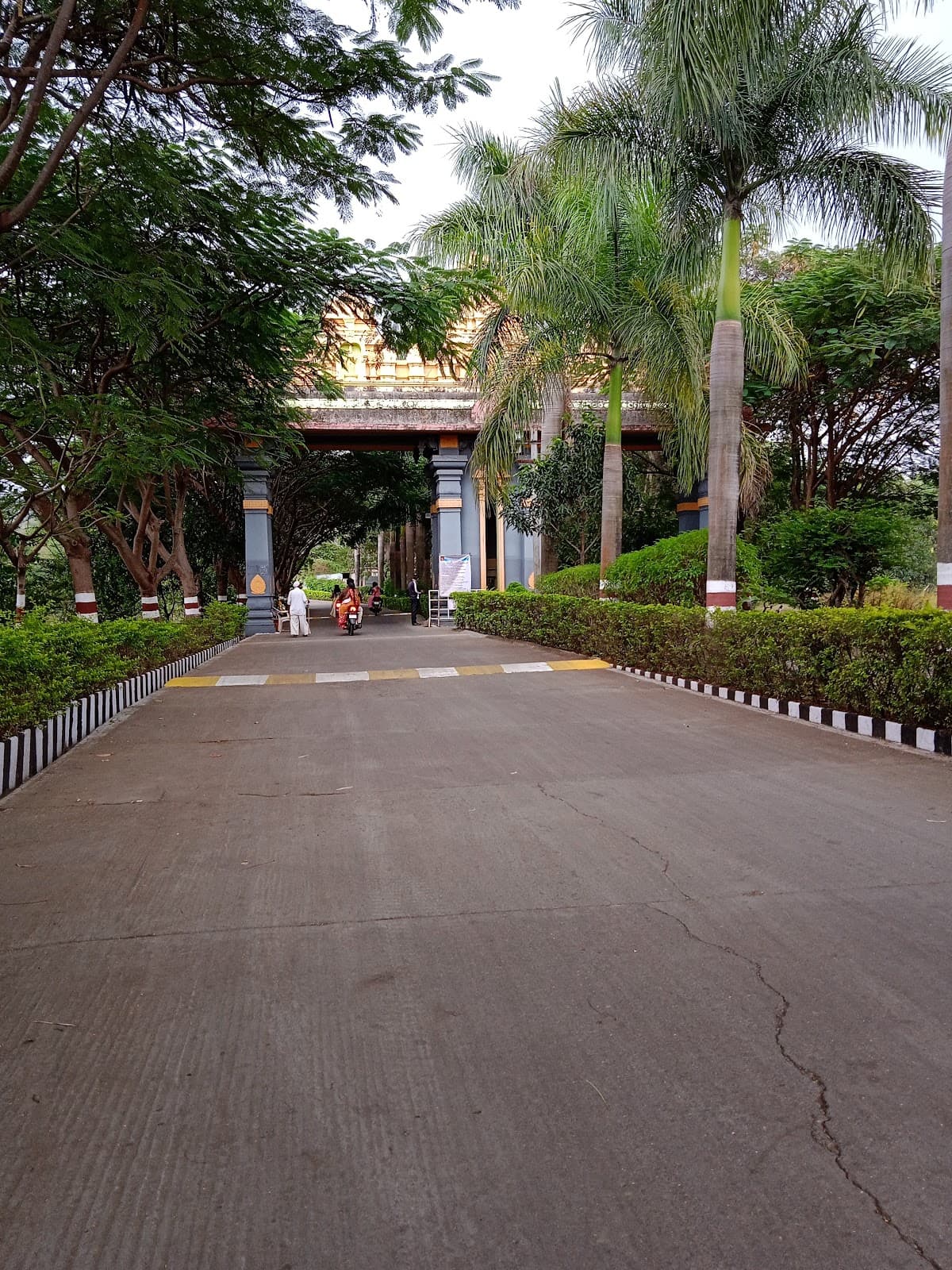 Shree Balaji Temple, Pune (Prati Balaji) thumbnail 3