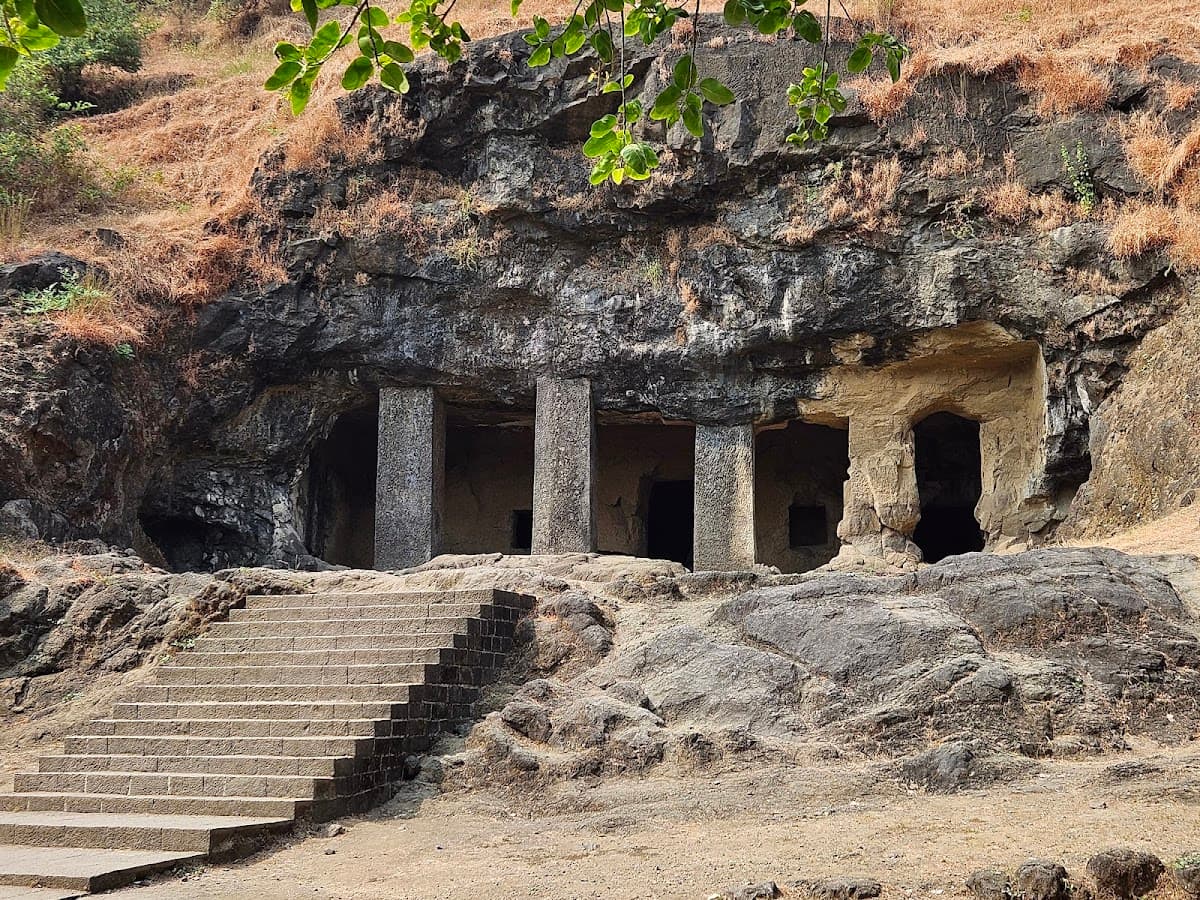 Elephanta Caves thumbnail 2