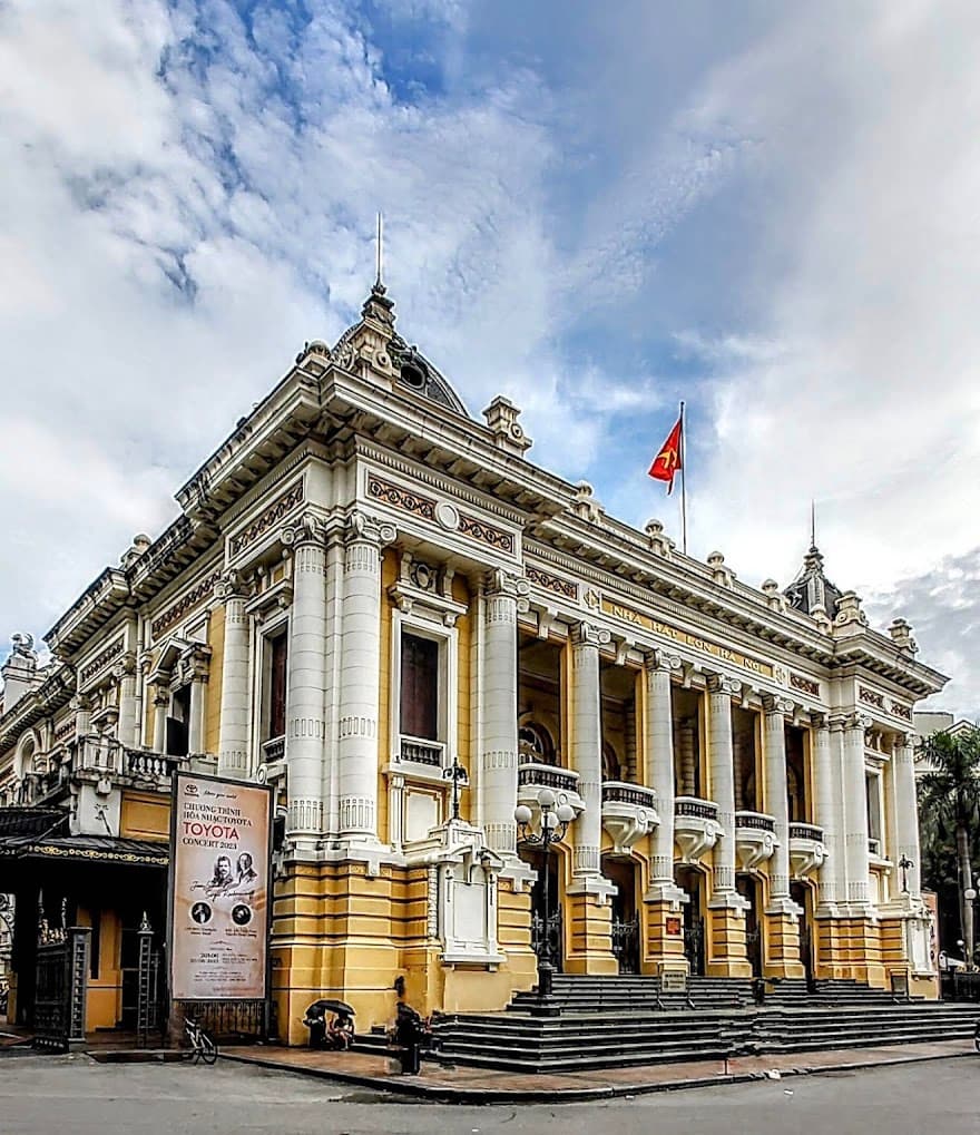 Hanoi Opera House photo 1
