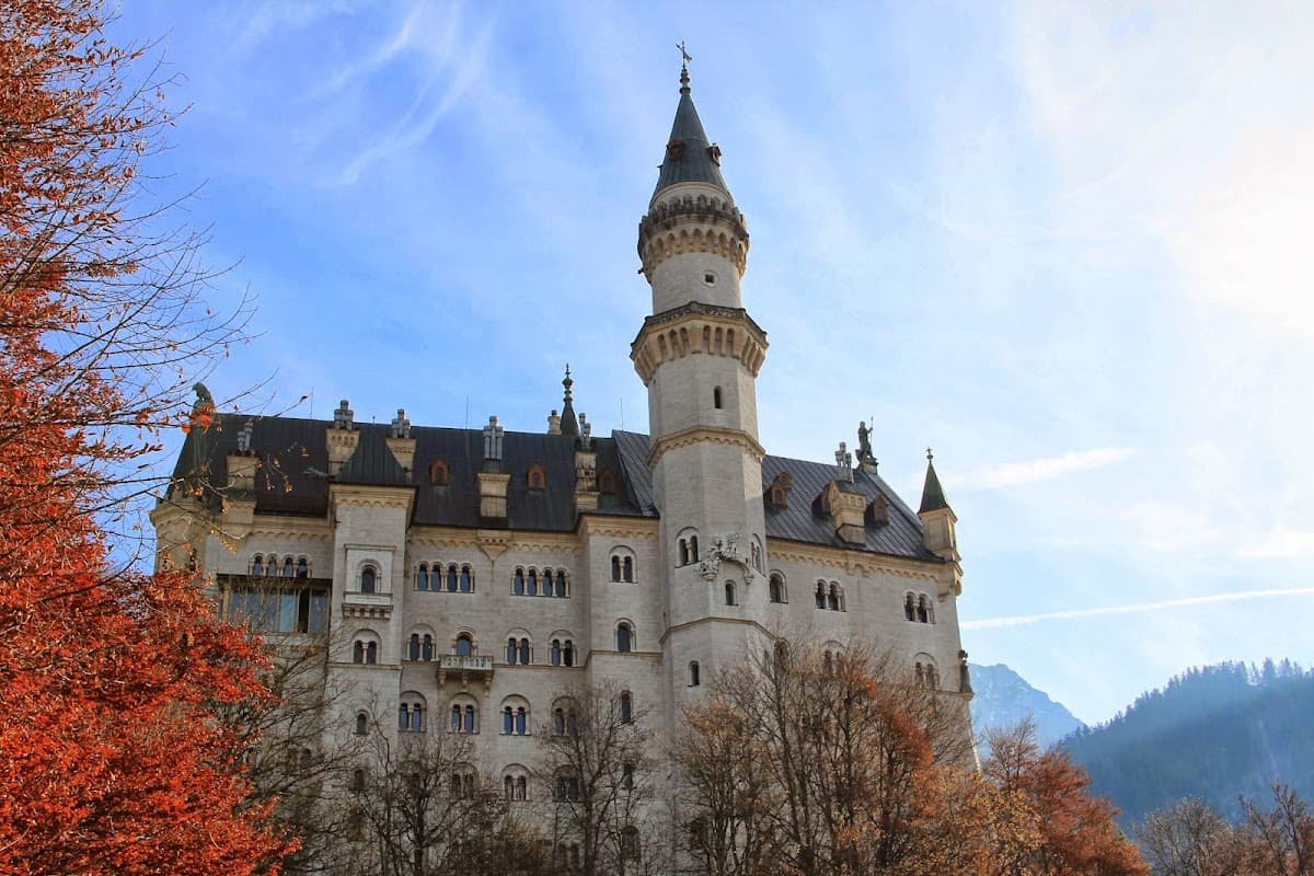 Neuschwanstein Castle thumbnail 2