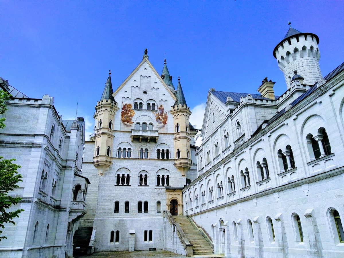 Neuschwanstein Castle thumbnail 3