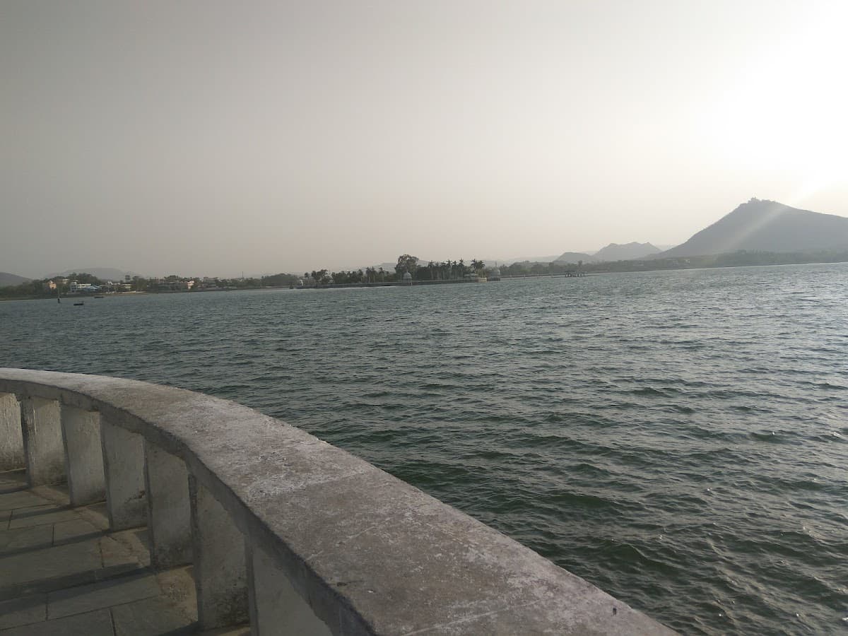 Fateh Sagar Pal