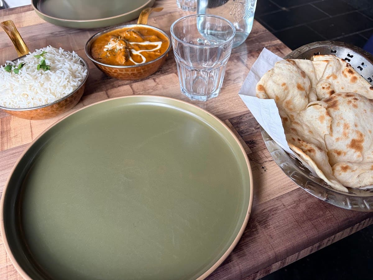3 Brothersss Indian Restaurant QVM Elizabeth Street thumbnail 3