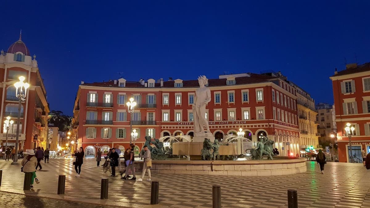 Fontaine du Soleil thumbnail 3