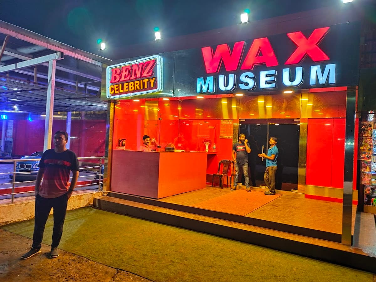BENZ WAX MUSEUM & FISH AQUARIUM