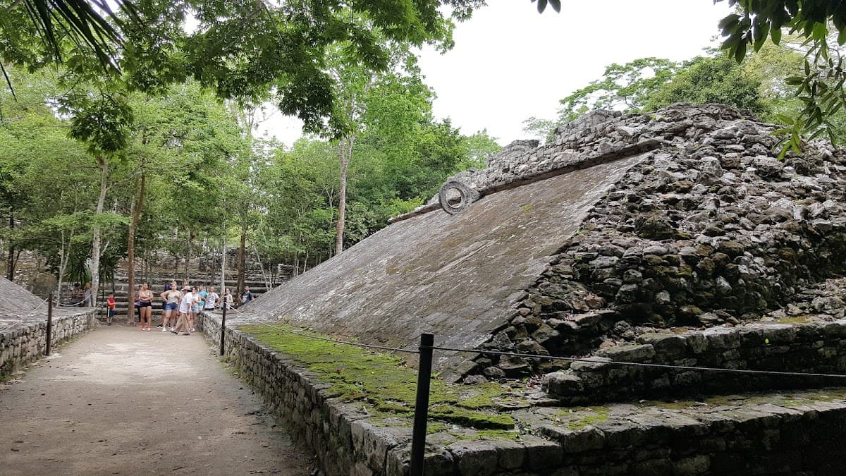Zona arqueológica de Coba thumbnail 2
