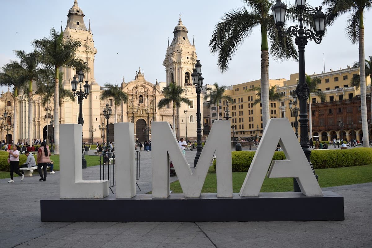 Lima Main Square thumbnail 2