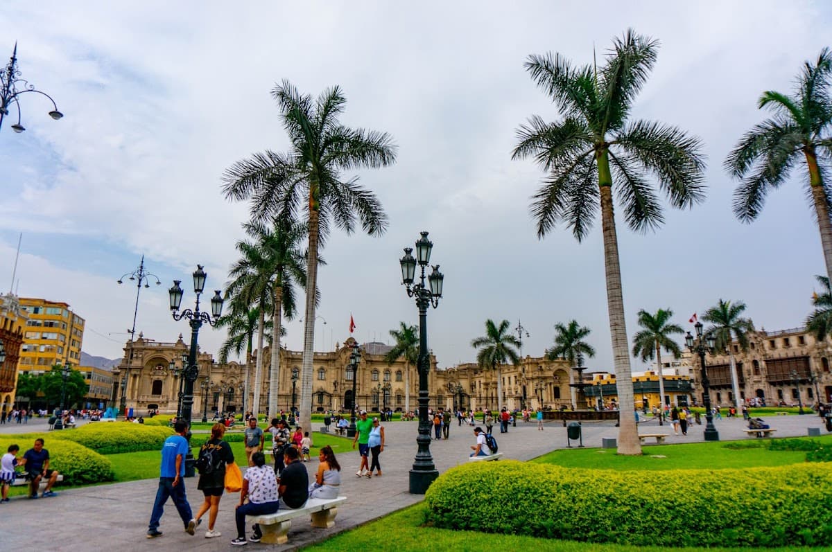 Lima Main Square thumbnail 3