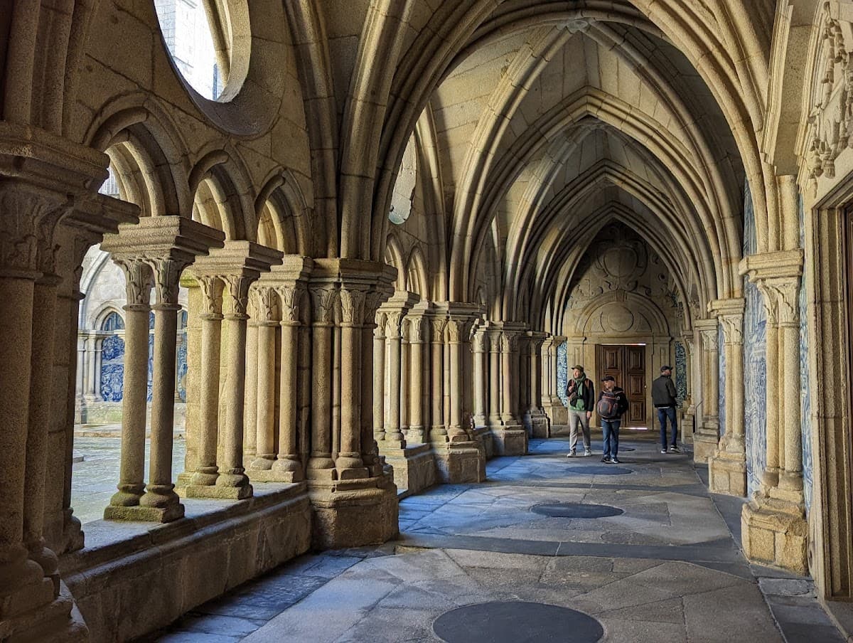 Porto Cathedral thumbnail 3