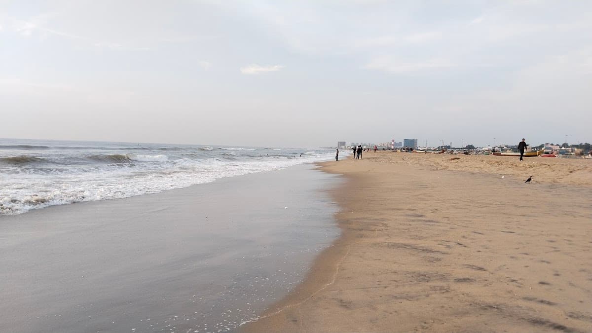 Marina Beach thumbnail 3