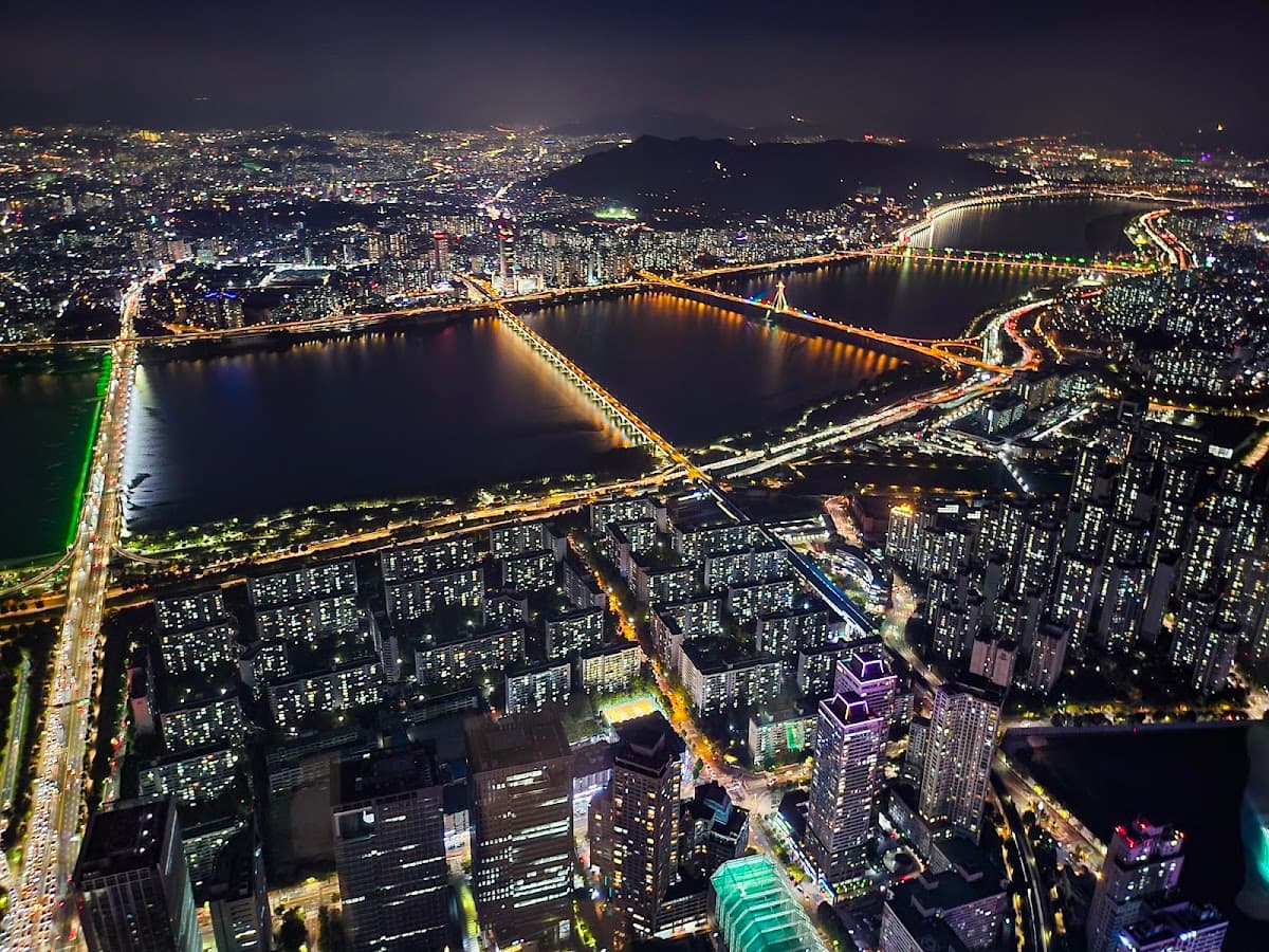 Lotte World Tower thumbnail 2