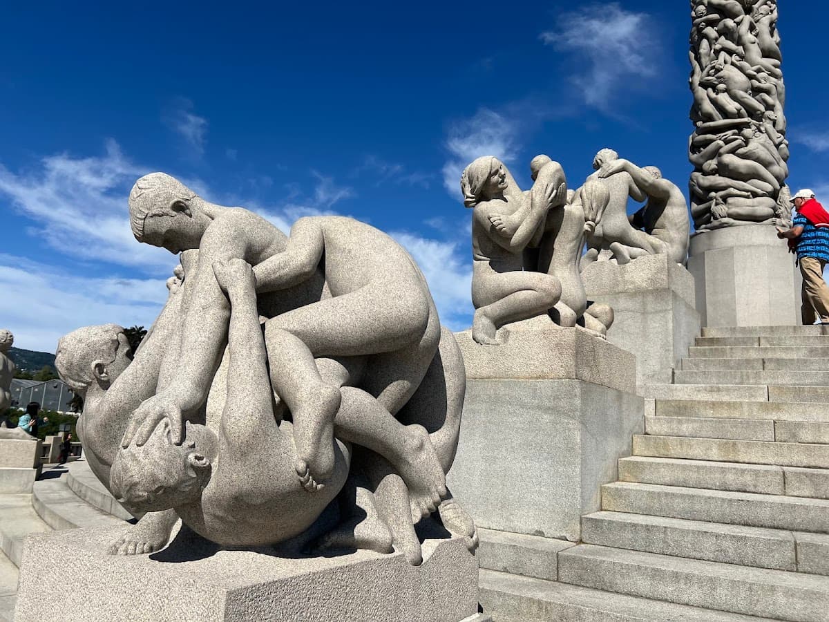 The Vigeland Park thumbnail 3