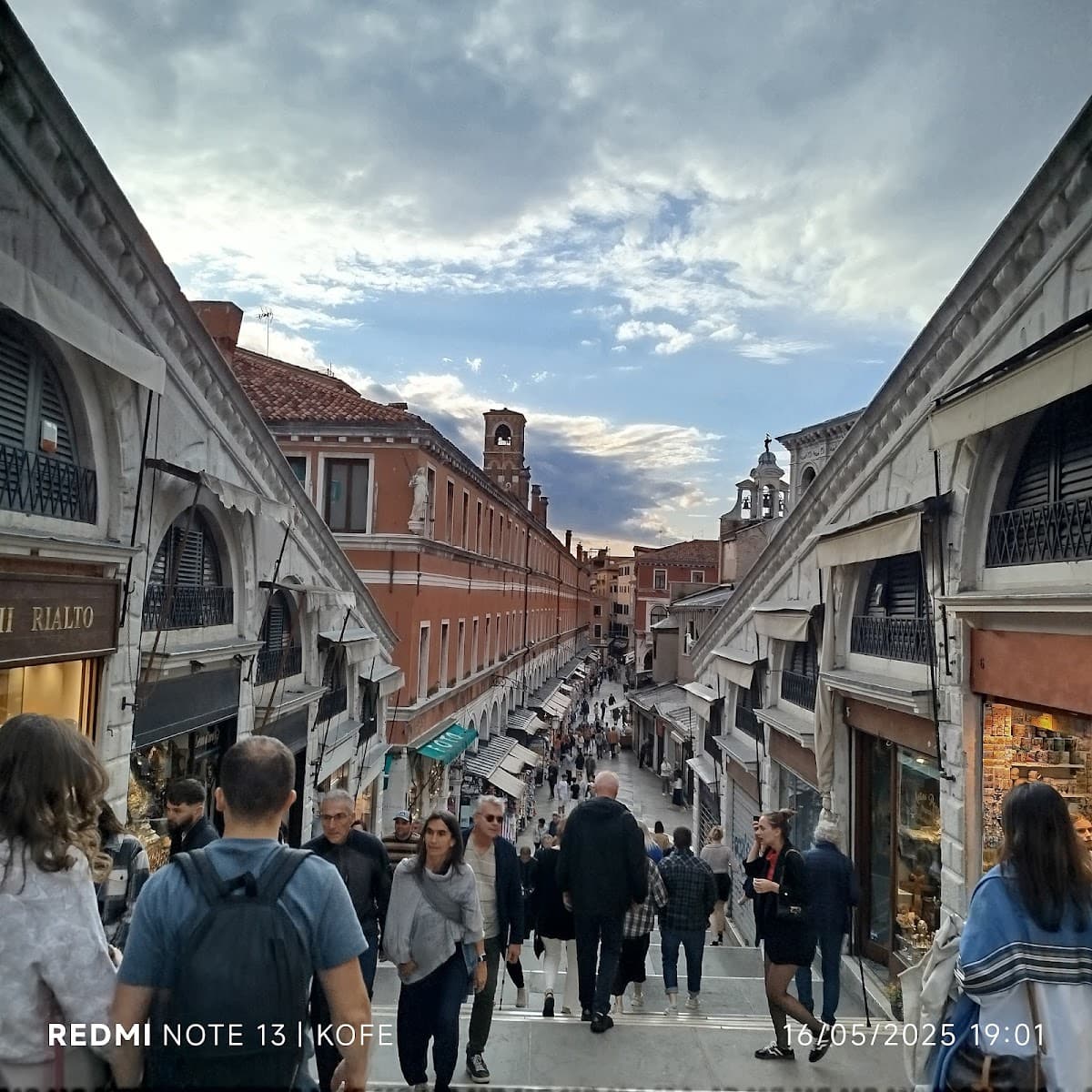 Ponte di Rialto thumbnail 3